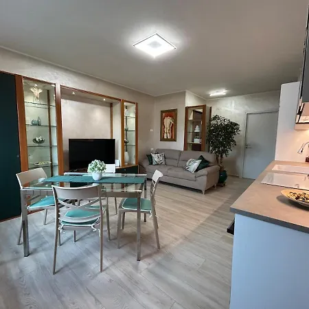 Vista Sul Castello - Con Garage Privato Gratuito Apartament *