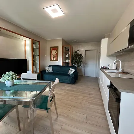 Vista Sul Castello - Con Garage Privato Gratuito * Rivoli (Turin)