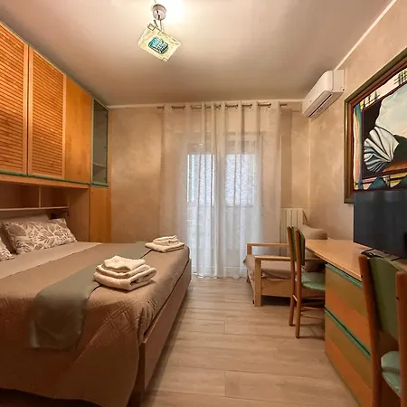 Apartamento Vista Sul Castello - Con Garage Privato Gratuito *